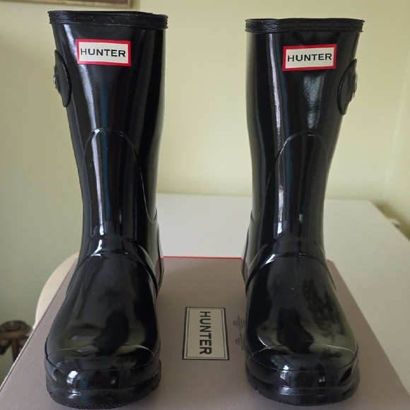 Hunter Boots - Picture 1 of 3